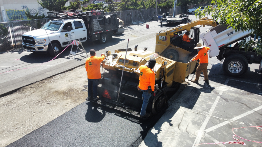 asphalt2-work-wlp Paving Asphalt welovepaving machine